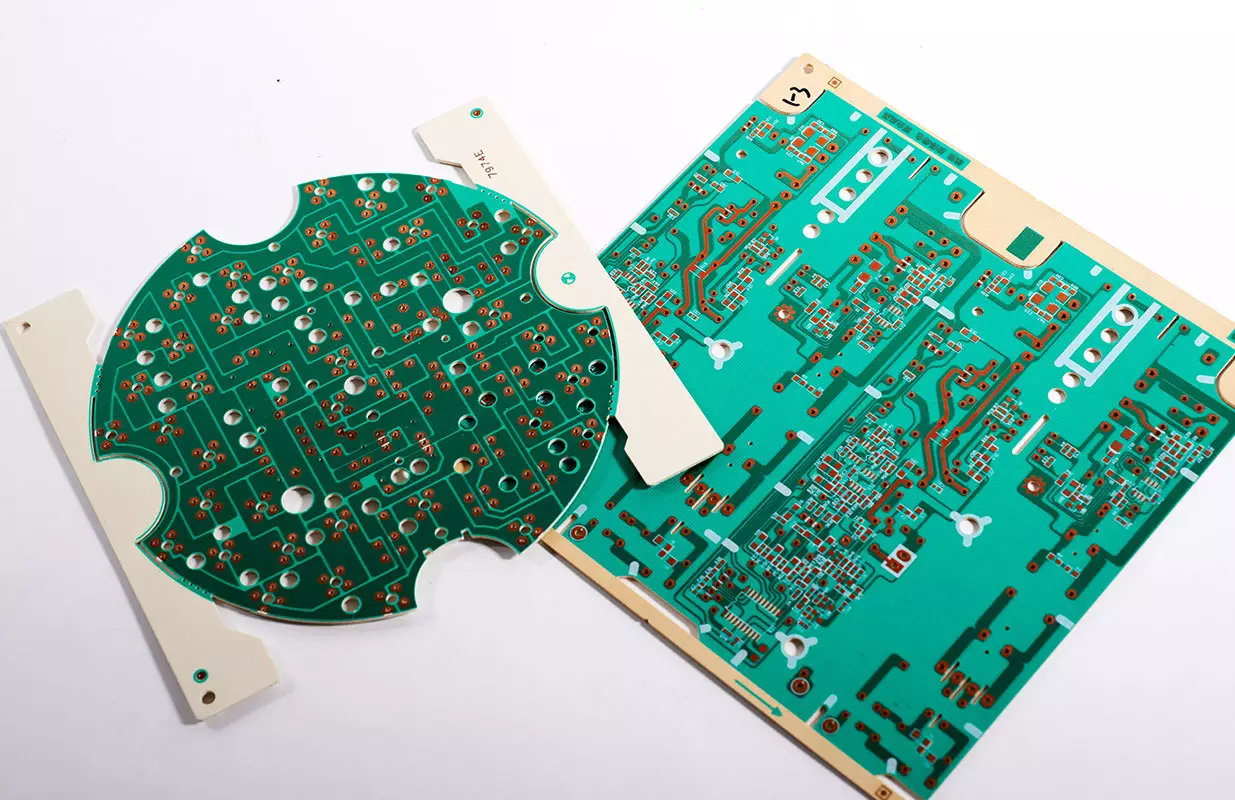 印刷電路板材料- 複合環氧銅箔基板